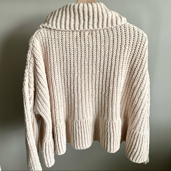 POL Turtleneck Oversized Sweater - Picture 6 of 6